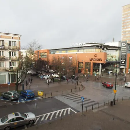 Grand-tourist Center Point Apartman *